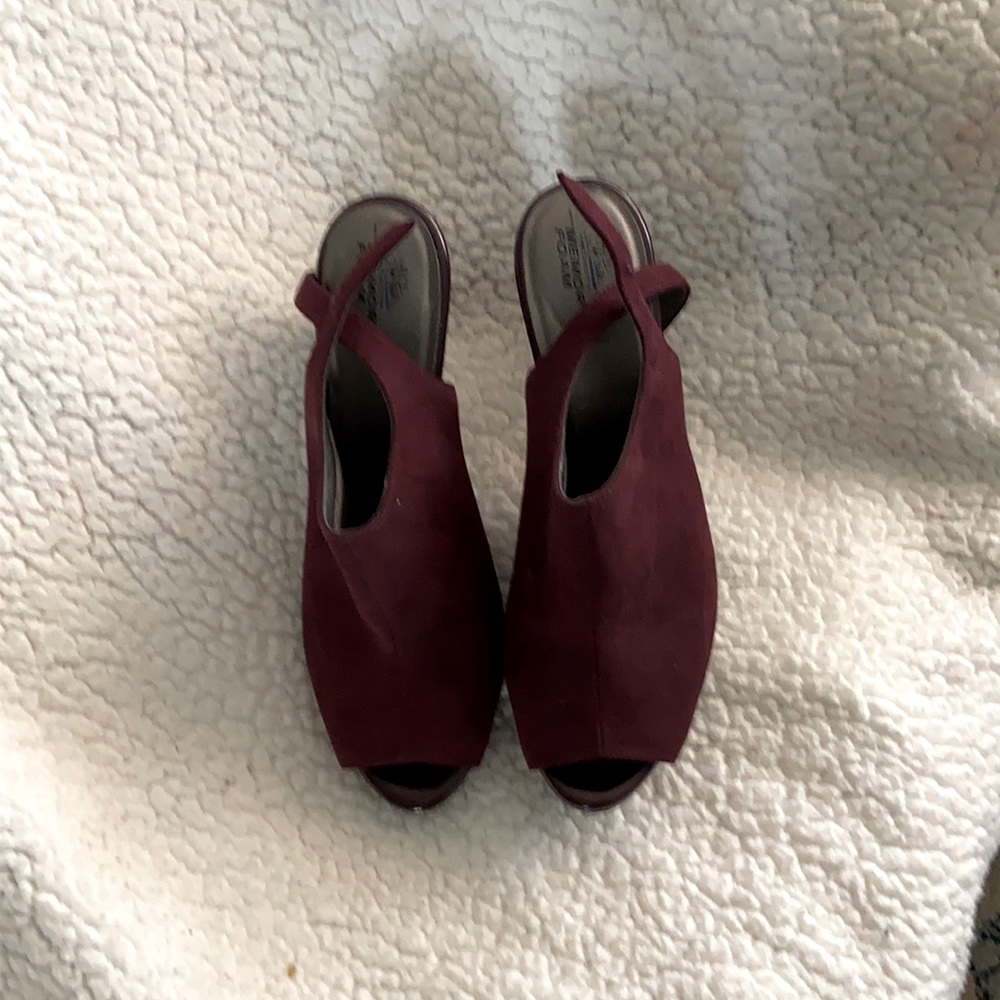 Size 11 Apple, Berry MCRO/PAT